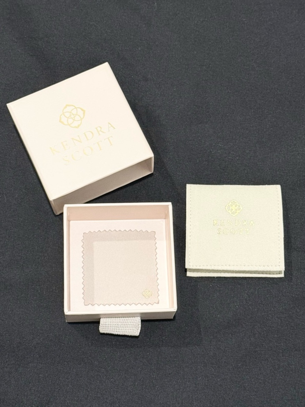 RARE Kendra Scott Tegan 14k Yellow Gold Stud Earrings in White Diamond - Picture 9 of 9